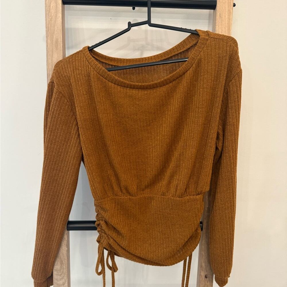 SHEIN Caramel Ribbed Long Sleeve Top-M